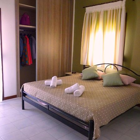 Yannis Apartments 아피토스 외부 사진