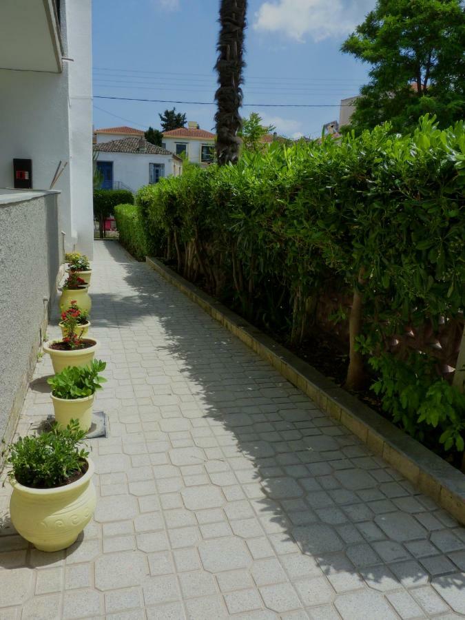 Yannis Apartments 아피토스 외부 사진