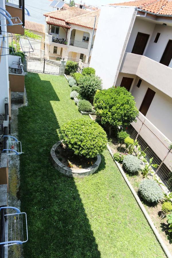 Yannis Apartments 아피토스 외부 사진