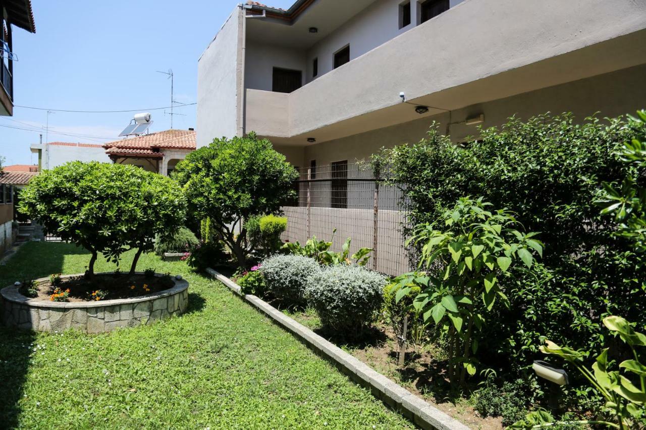 Yannis Apartments 아피토스 외부 사진