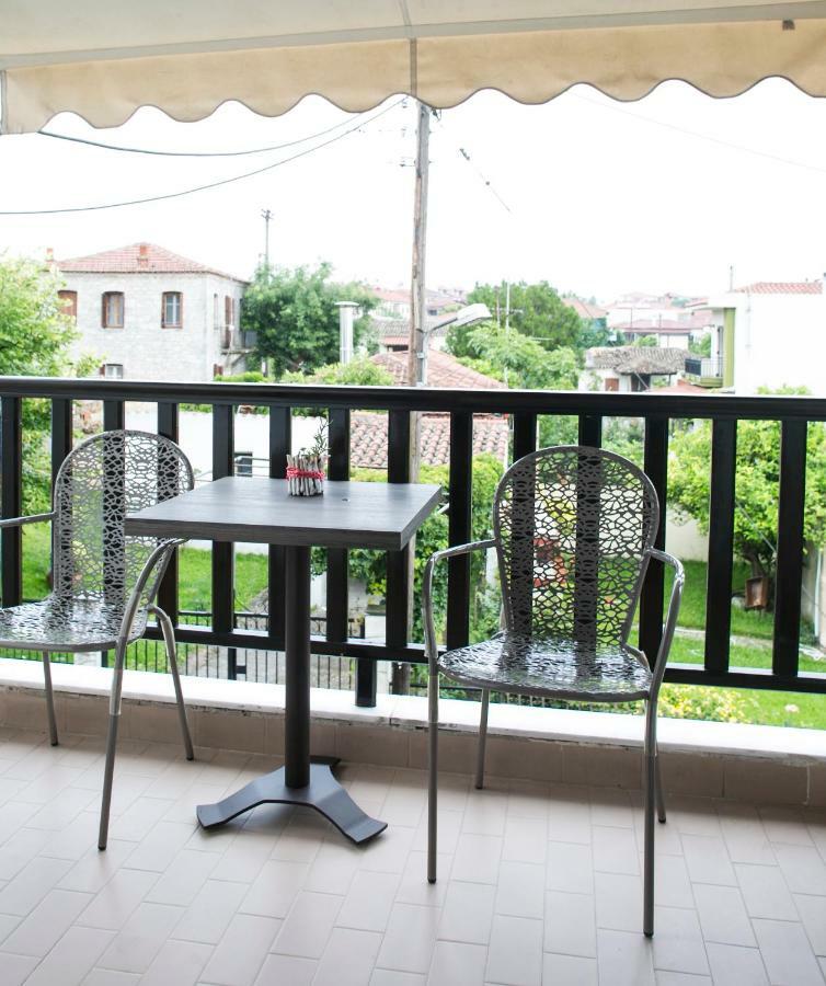 Yannis Apartments 아피토스 외부 사진
