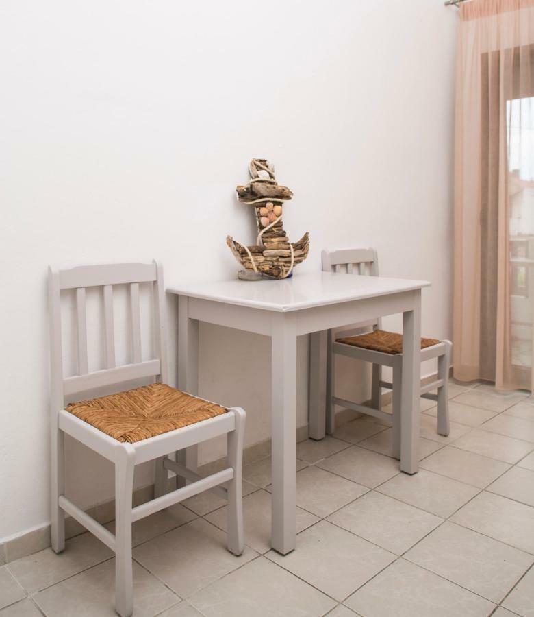Yannis Apartments 아피토스 외부 사진