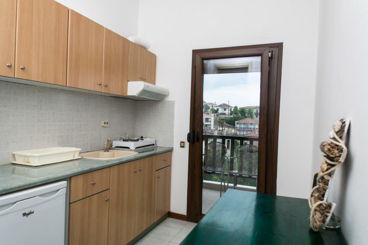 Yannis Apartments 아피토스 외부 사진