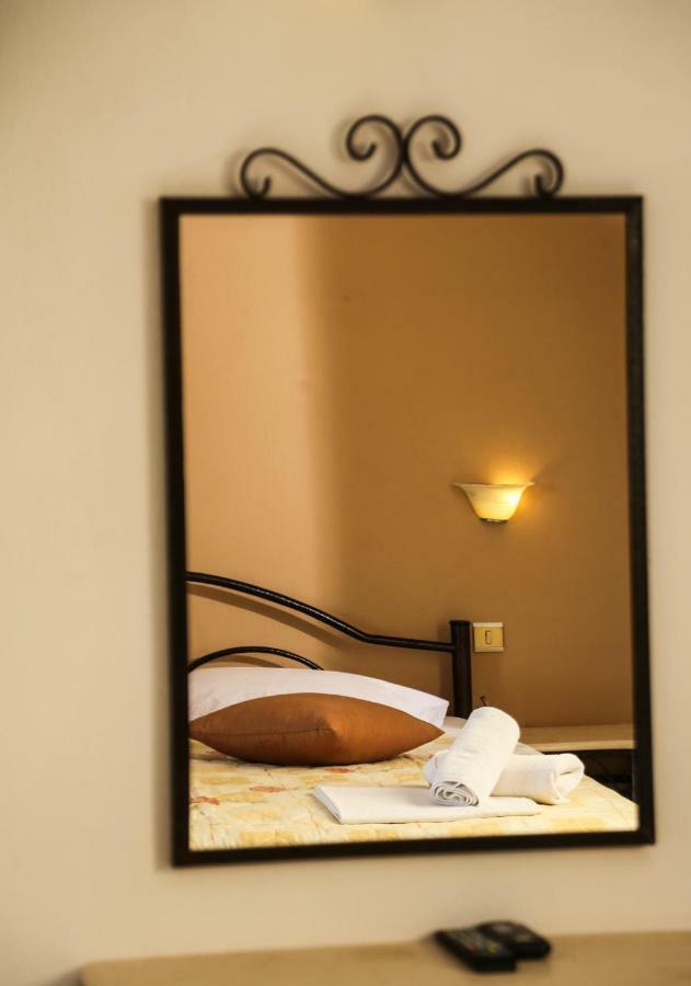 Yannis Apartments 아피토스 외부 사진